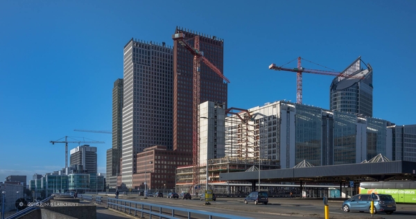 Bij Station Den Haag Centraal.