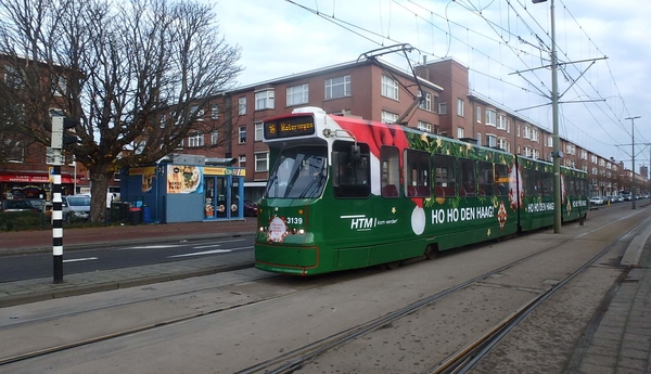 3139 - Kersttram 2020 - 06.12.2020 — in Den Haag.-6