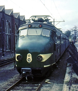 ELD4 755  17-12-1957 Beijnes Haarlem naar Werkspoor