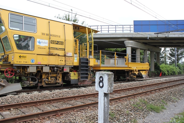 Baanonderhoud in de buurt van Raeren, België op 23-08-2015
