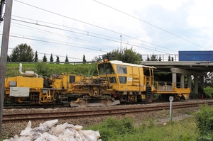 Baanonderhoud in de buurt van Raeren, België op 23-08-2015-2