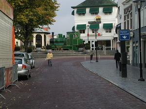 Op een zijspoor. Oud-Beijerland, 15 Oct. 2004.-3