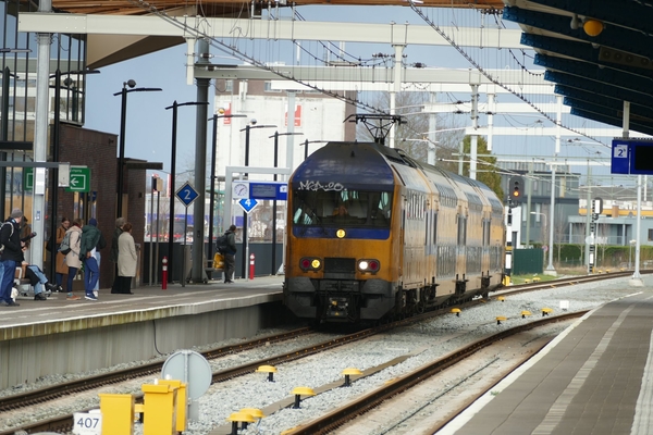 12-02-2020, Station Assen, VIRM Dubbeldekkertrein ook het Noorden