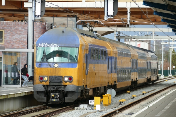 12-02-2020, Station Assen, VIRM Dubbeldekkertrein ook het Noorden