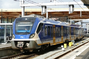 12-02-2020, Station Assen, VIRM Dubbeldekkertrein ook het Noorden