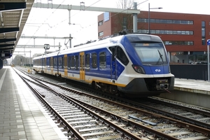 12-02-2020, Station Assen, VIRM Dubbeldekkertrein ook het Noorden