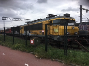 De 1601 ook op waalhaven zuid 23-10-2018 gesloopt