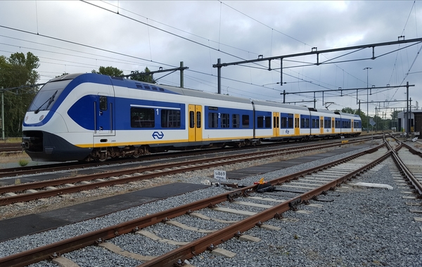 De 2404 heeft zijn laatste rit in de reizigersdienst gereden zond