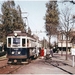 Omstreeks 1958 Blauwe tram richting Leiden bij halte Damlaan