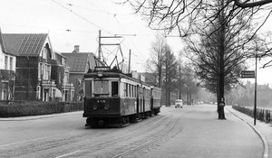 A 605 Leiden, Rijnsburgerweg, t.h.v. Beukenhof.