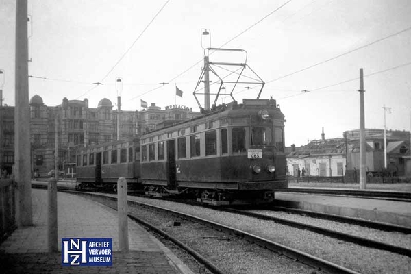 Het CBS-stel A201 met B202 in de eindlus te Scheveningen tramstat