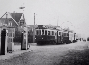 Tram naar Noordwijk, bijna op de Oegstgeesterweg in Rijnsburg.