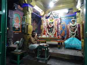 1BB Kanchipuram, grote tempel _DSC00092