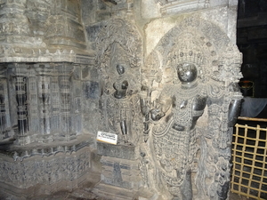 9G Halebid, Hoysaleswara tempel _DSC00710
