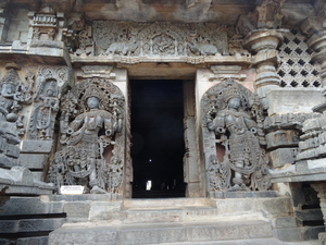 9G Halebid, Hoysaleswara tempel _DSC00738
