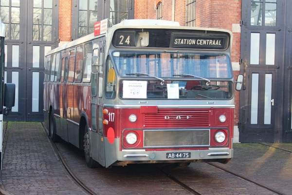 HBM 117