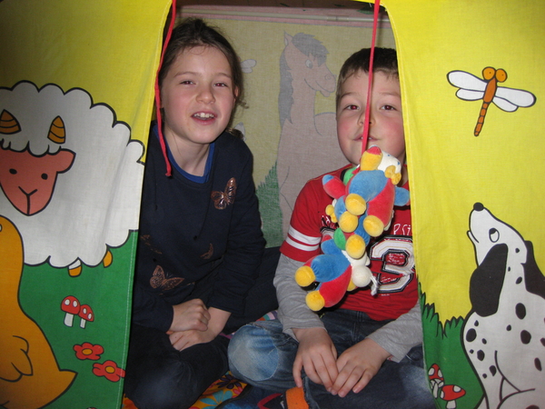 23) Samen in het huisje