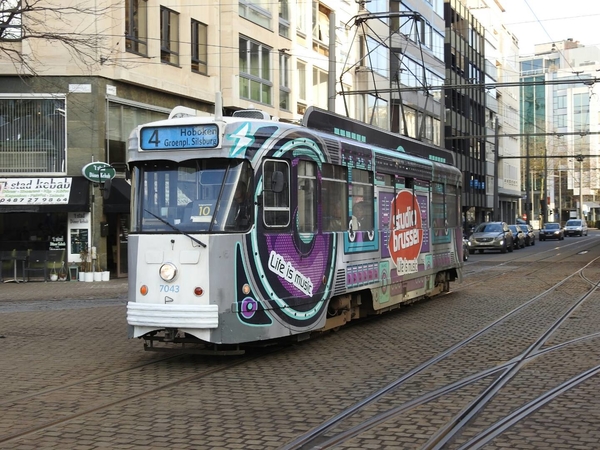 Trams Door De Scheldestad,  In Antwerpen-5