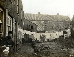 Bakkersstraat, hofje van de Coperatieve Inkoopvereniging