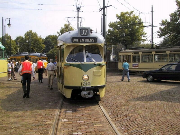 1210 Remiseterrein HOVM 29-08-2000