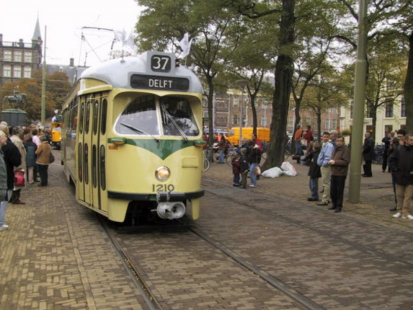 1210 Buitenhof 16-10-2004