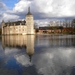en naast het kasteel gelegen