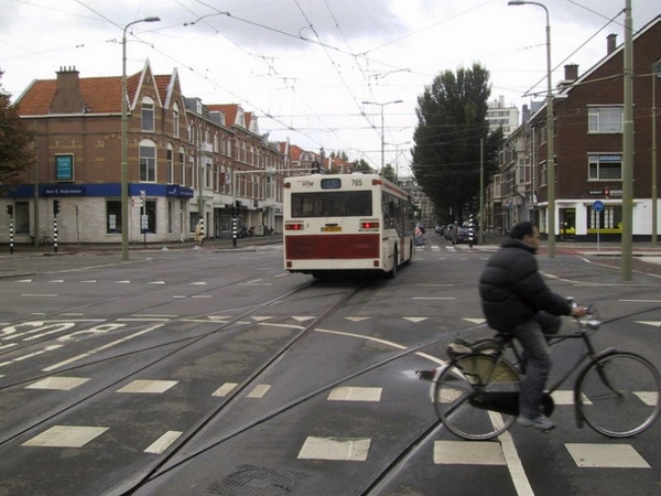 765 Laan van Meerdervoort 05-10-2004