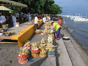 Melasti in Banyualit