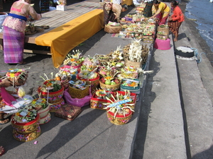 Melasti in Banyualit