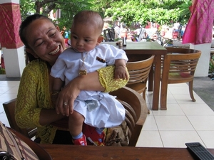 Melasti in Banyualit