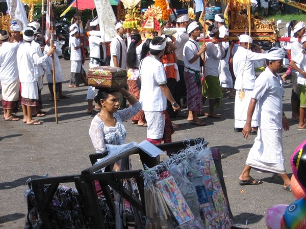 Melasti in Banyualit