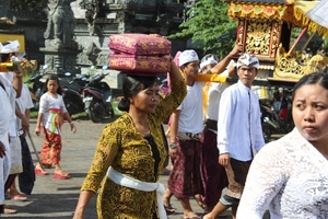 Melasti in Banyualit