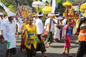 Melasti in Banyualit