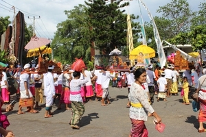 Melasti in Banyualit