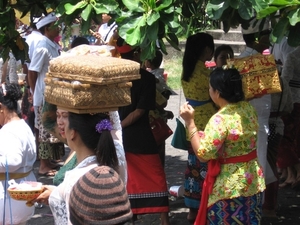 Melasti Banyualit