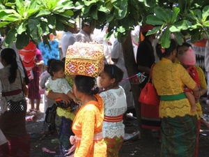Melasti Banyualit