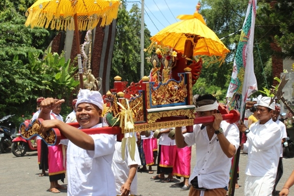 Melasti Banyualit