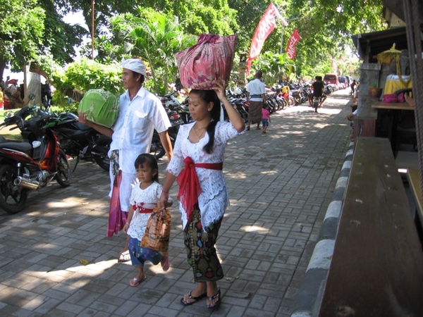 Melasti Kalibukbuk en Kayuputih