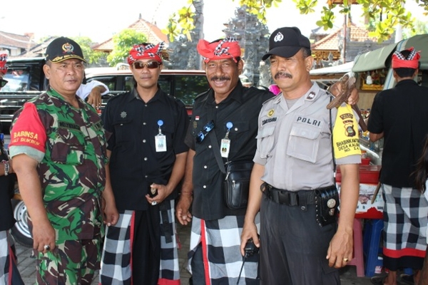 Melasti Kalibukbuk en Kayuputih