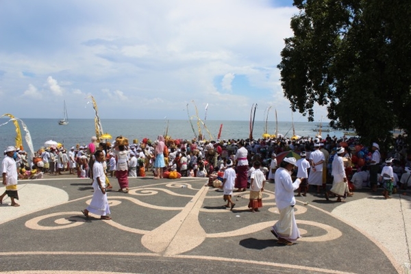 Melasti Kalibukbuk en Kayuputih