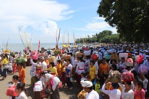 Melasti Kalibukbuk en Kayuputih