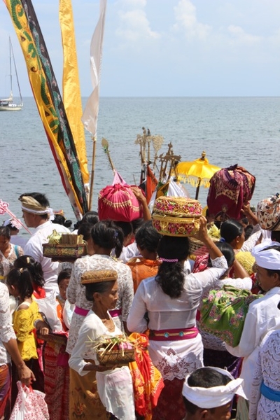 Melasti Kalibukbuk en Kayuputih