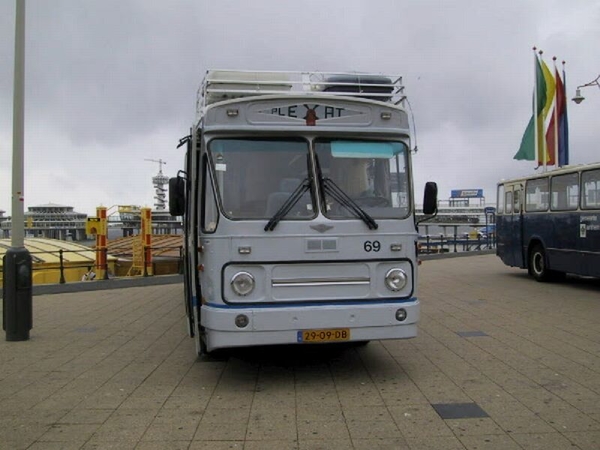 69 Boulevard Scheveningen 2 September 2000