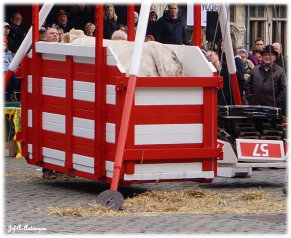 Antwerpen, Jef-A., De Grote Markt, Weegschaal Sint Jan.