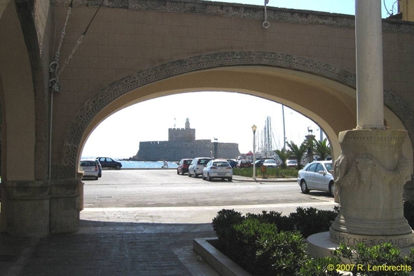 Nicolas-fort vanuit Gouverneurshuis