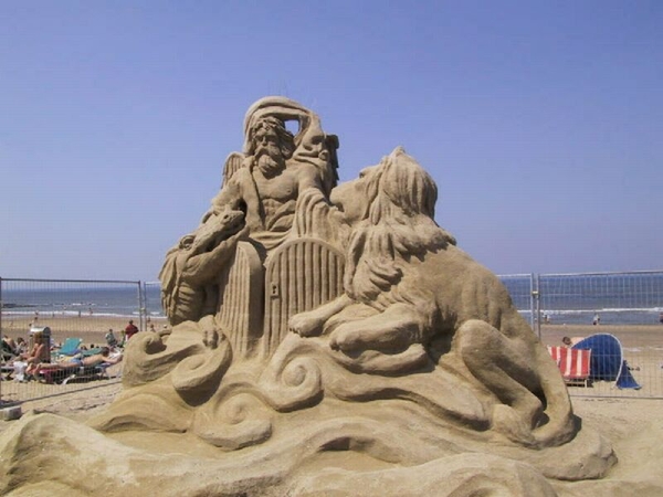 Zand-sculpturen 07-06-2003