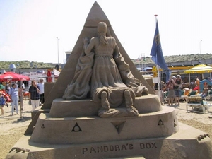 Zand-sculpturen 07-06-2003