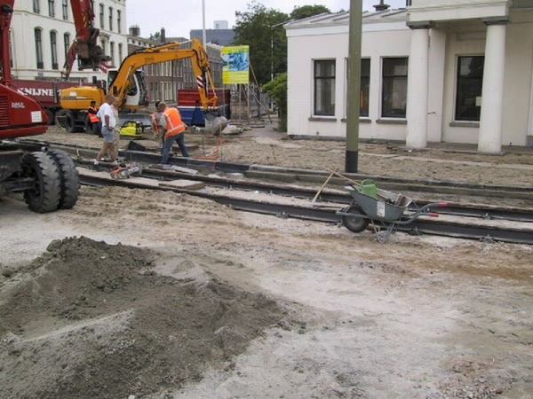 Nieuw bij het Paviljoen 27-06-2001