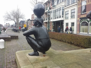 Mannetje aan de sluis.