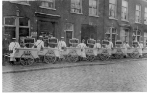 Sirtemastraat 168-196, ijsverkopers 170-174.